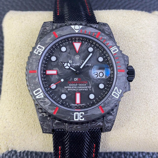 REPLICA SUBMARINER VS FACTORY CARBON FIBER