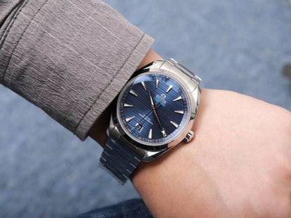 REPLICA SEAMASTER 220.10.41.21.03.001 VS FACTORY BLUE DIAL