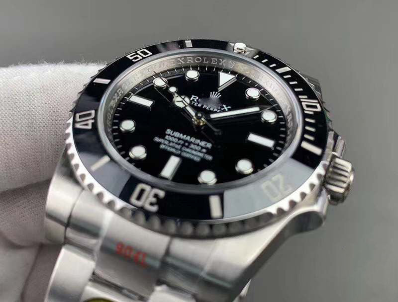 REPLICA SUBMARINER 114060-97200 NOOB FACTORY V10 BLACK DIAL