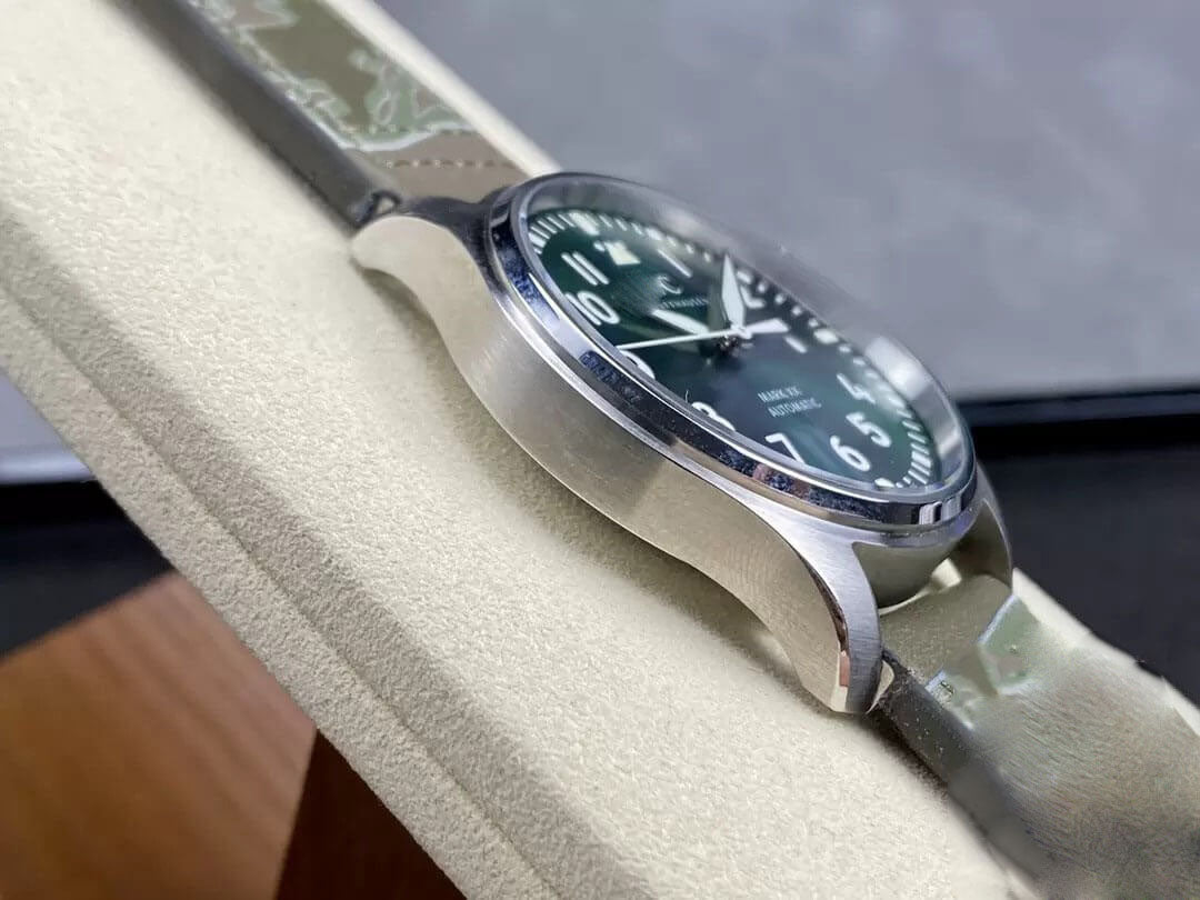 PILOT IW328205 M+ FACTORY GREY GREEN DIAL