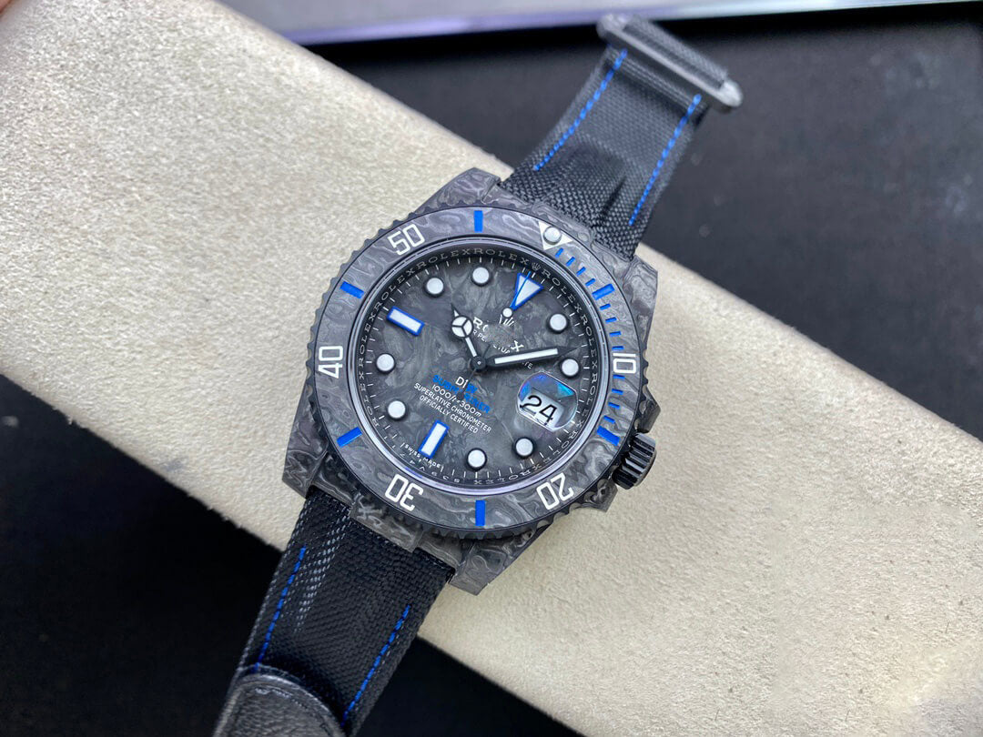 REPLICA SUBMARINER VS FACTORY CARBON FIBER CASE