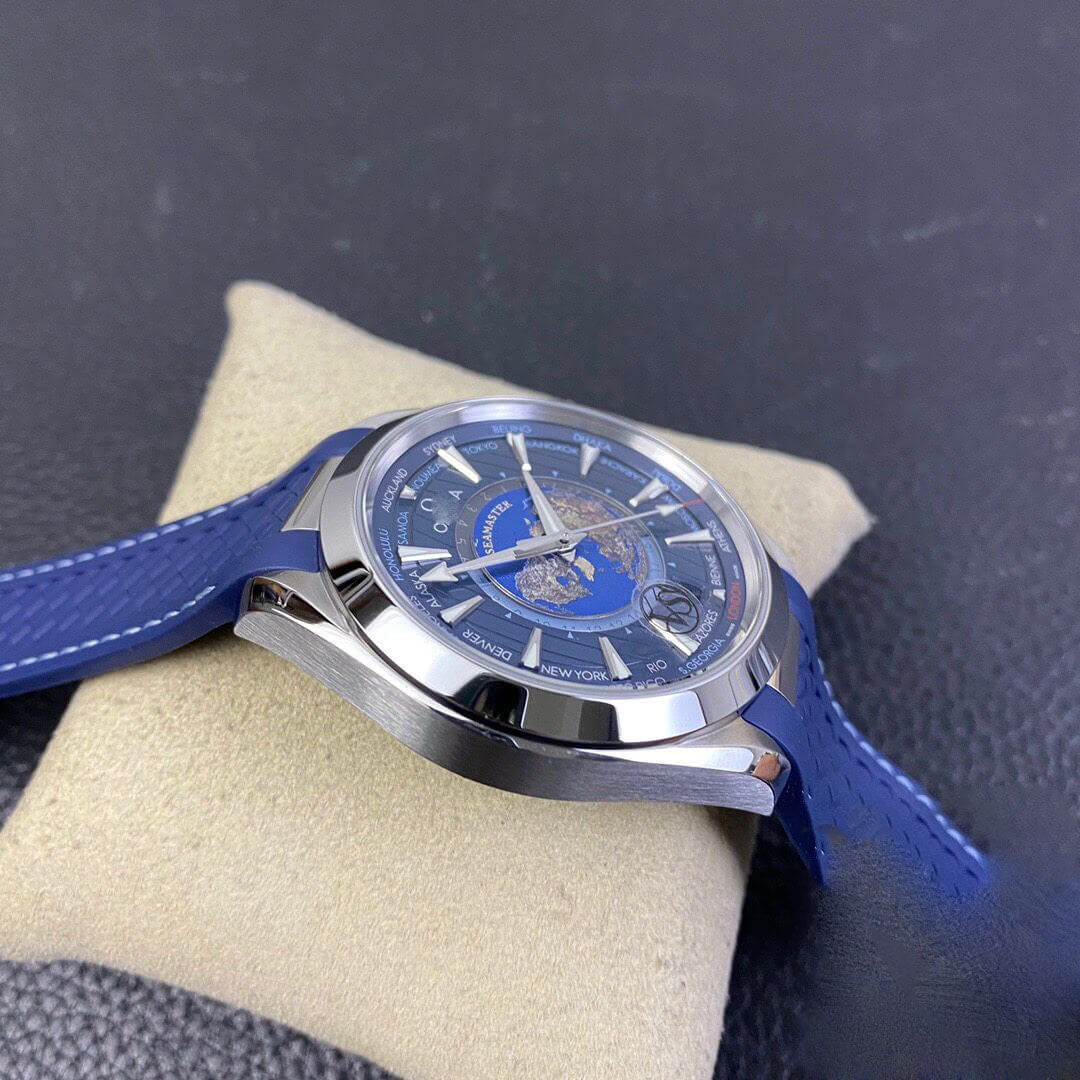 REPLICA SEAMASTER AQUA TERRA GMT WORLDTIMER 220.12.43.22.03.001 VS FACTORY BLUE DIAL