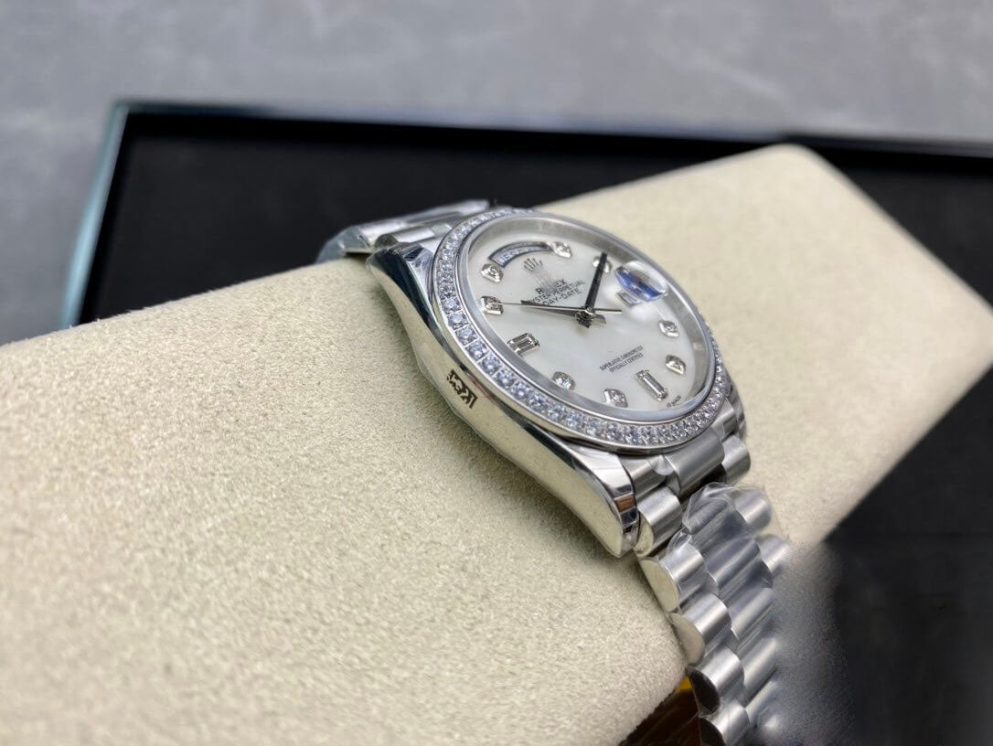 REPLICA DAY DATE 128396TBR-0005 EW FACTORY DIAMOND-SET DIAL