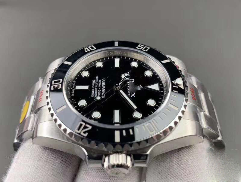 REPLICA SUBMARINER 114060-97200 NOOB FACTORY V10 BLACK DIAL