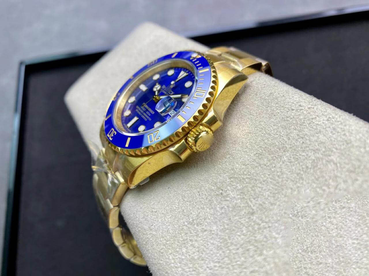 REPLICA SUBMARINER M116618LB-0003 VS FACTORY GOLD STRAP