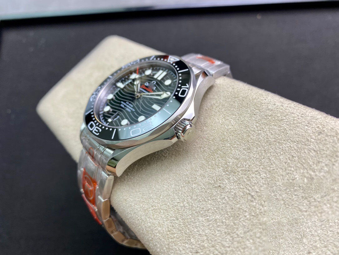 REPLICA OMEGA SEAMASTER DIVER 300M 210.30.42.20.01.001 OR FACTORY STAINLESS STEEL STRAP