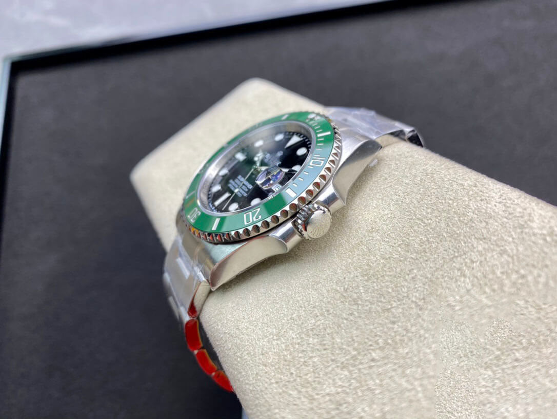 REPLICA ROLEX SUBMARINER M126610LV-0002 VS FACTORY STAINLESS STEEL STRAP