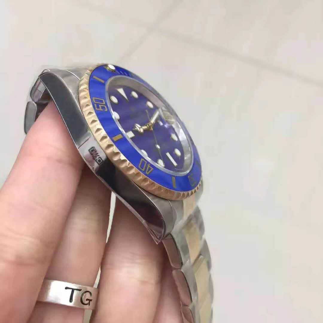 REPLICA SUBMARINER DATE 116613LB NOOB FACTORY V8 BLUE DIAL