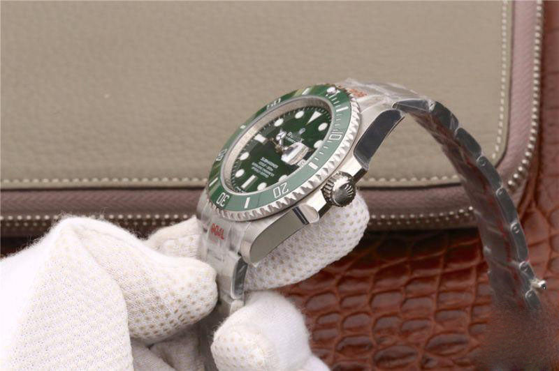 REPLICA SUBMARINER DATE 116610LV NOOB FACTORY V9 GREEN CERAMIC BEZEL